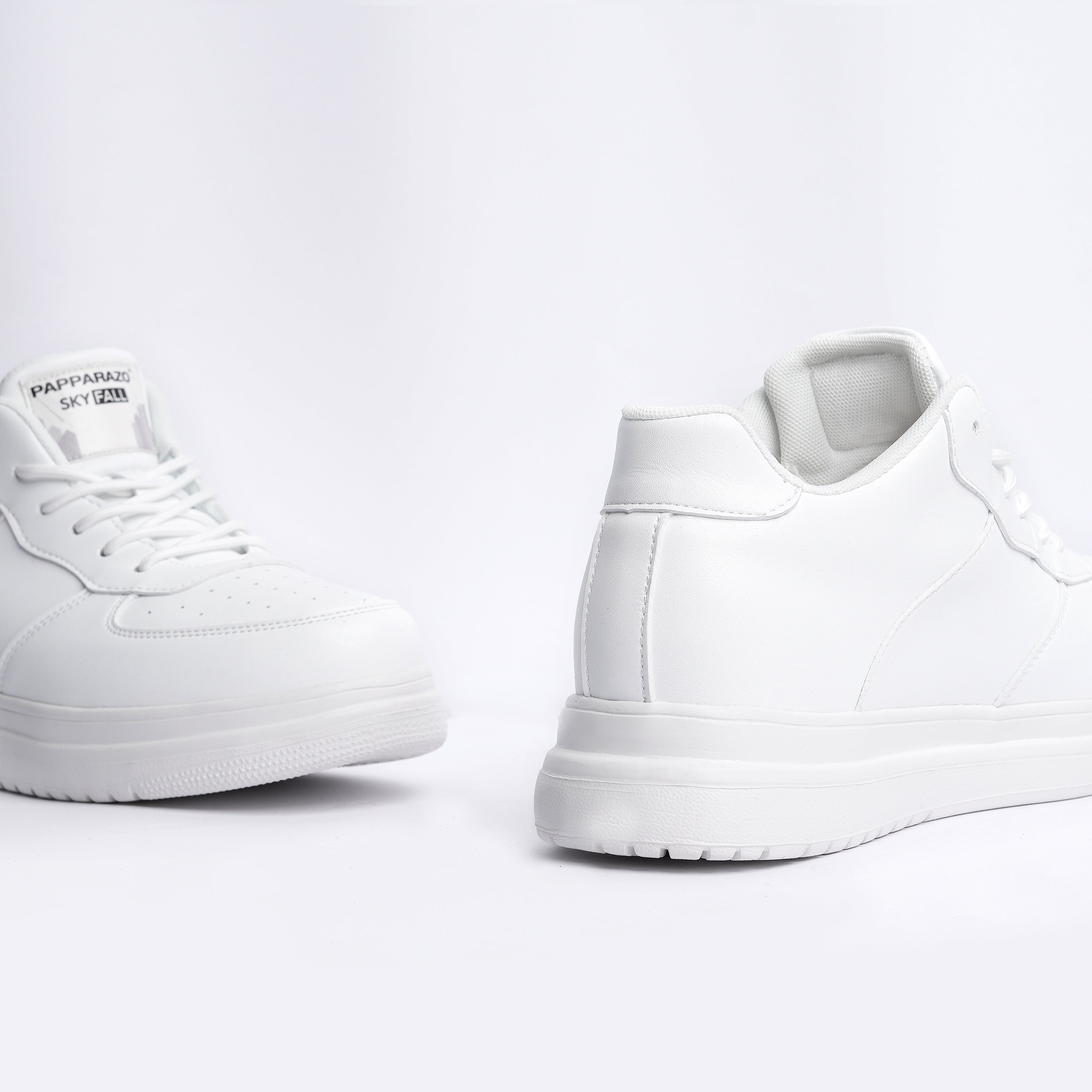 WHITE - SKYFALL